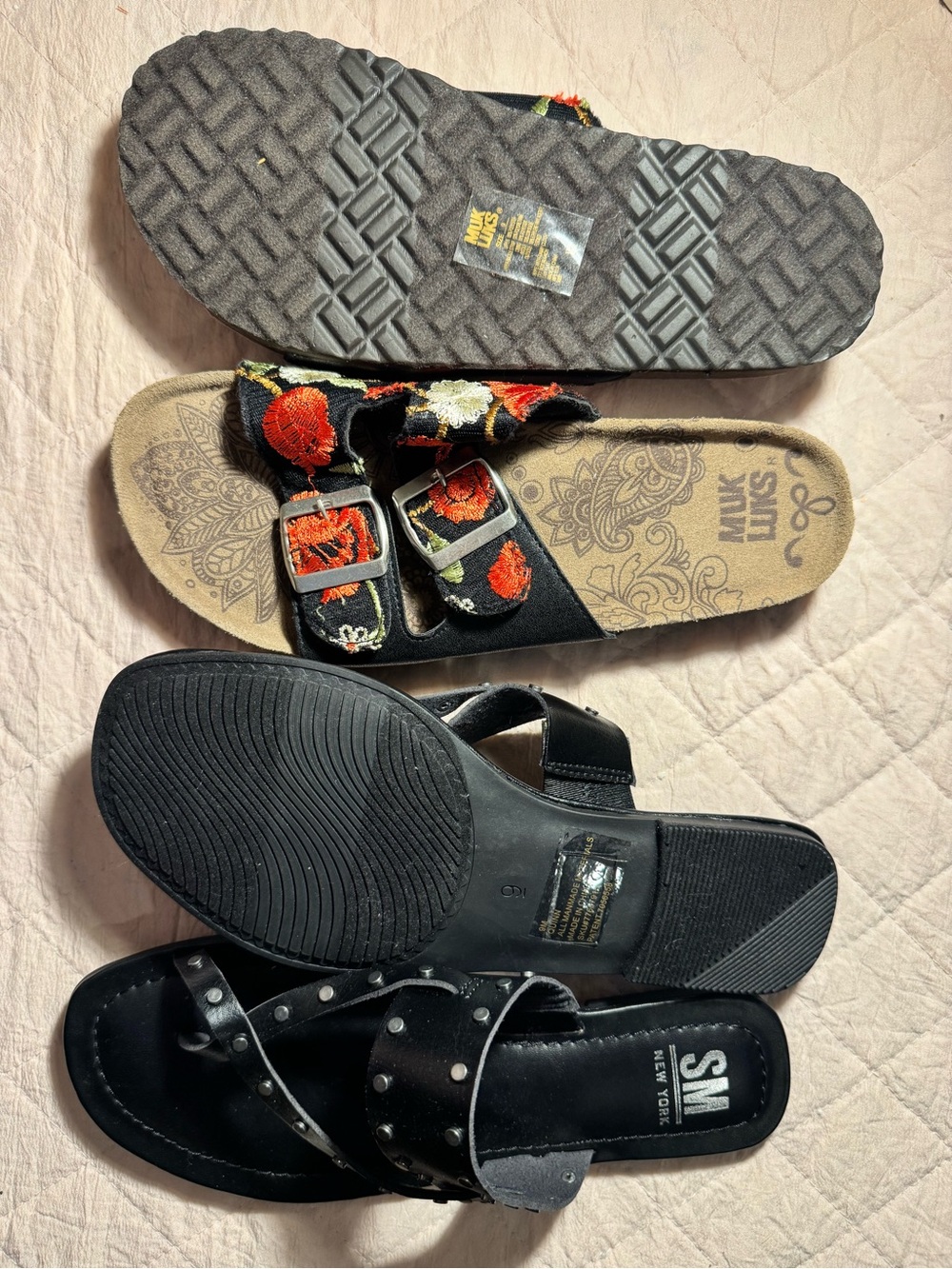 2 pair set of Muk Luk and SM New York Sandals